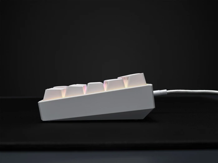 Corsair Gaming K65 RGB Mini, 60%, weiß, MX SPEED RGB Silver, USB, DE