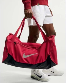 Nike Brasilia Medium Sporttasche tough red/black/reflective silver
