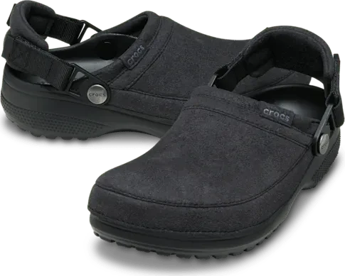 Crocs Classic Crafted Vegan Suede Clog schwarz
