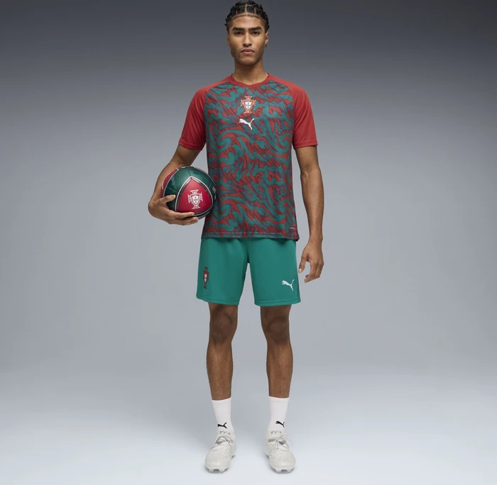 Puma FIFA WM 2026 Portugal Aufwärmtrikot kurzarm club red/green lagoon (Herren)