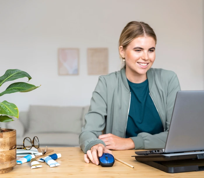 Trust Yvi+ Silent Wireless Mouse blau, ECO zertifiziert, USB