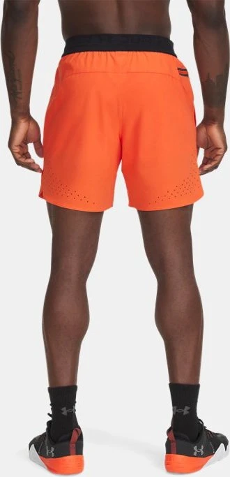 Under Armour Peak Hose kurz fire/black (Herren)