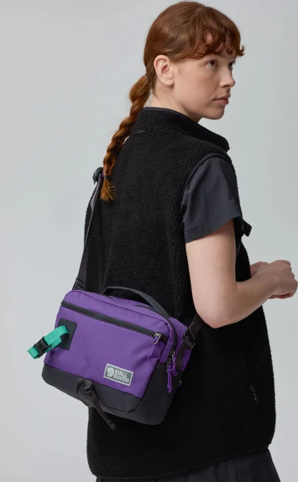 Fjällräven Vardag Shoulder Bag 6 Umhängetasche violette/coal black