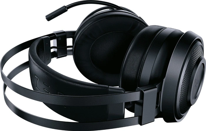 Razer Nari Essential