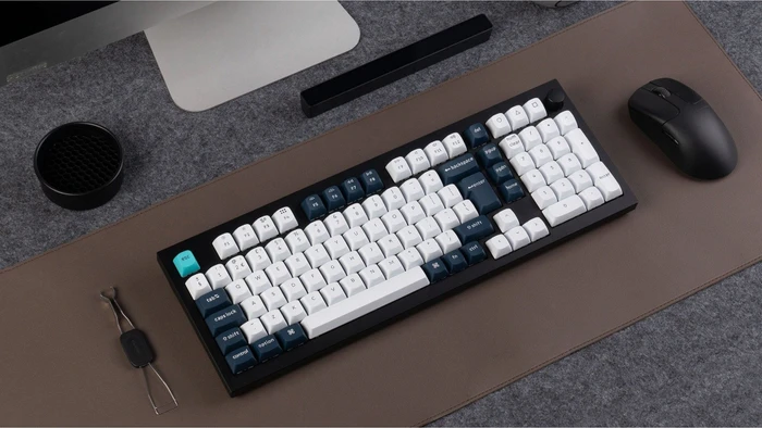 Keychron Q5 Max, Carbon Black, 96%, LEDs RGB, hot-swap, Gateron Jupiter BROWN, USB/Bluetooth, DE