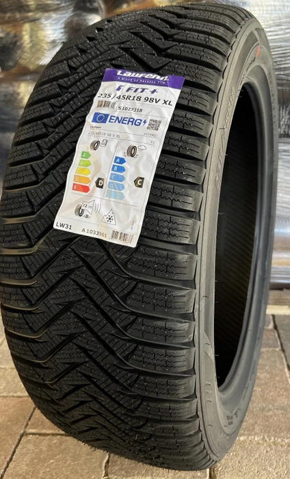Laufenn I FIT LW31 235/45 R18 98V XL