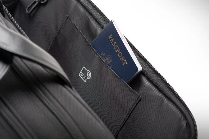 Kensington Contour 2.0 Business 15.6" Laptop Tasche schwarz