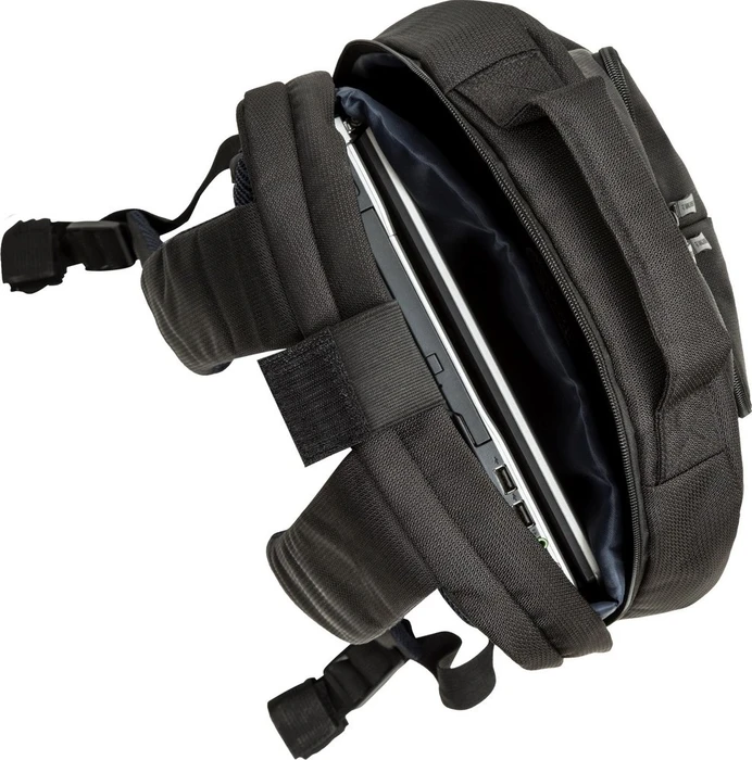 RivaCase 8460 Bulker Laptop Backpack 17.3" schwarz