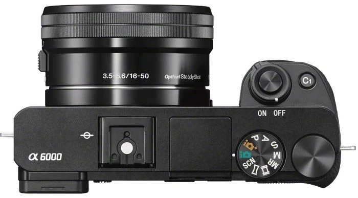 Sony Alpha 6000 schwarz mit Objektiv E PZ 16-50mm 3.5-5.6 OSS