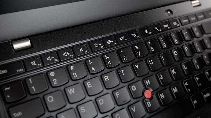 Lenovo ThinkPad X1 Carbon G3, Core i7-5500U, 8GB RAM, 256GB SSD, LTE, UK