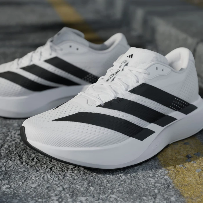 adidas Adizero Pacer cloud white/core black/crystal white (Herren)