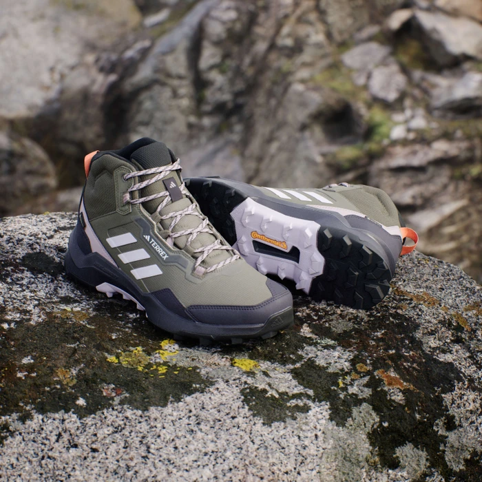 adidas Terrex AX4 Mid GTX olive strata/silver dawn/preloved fig (Damen)