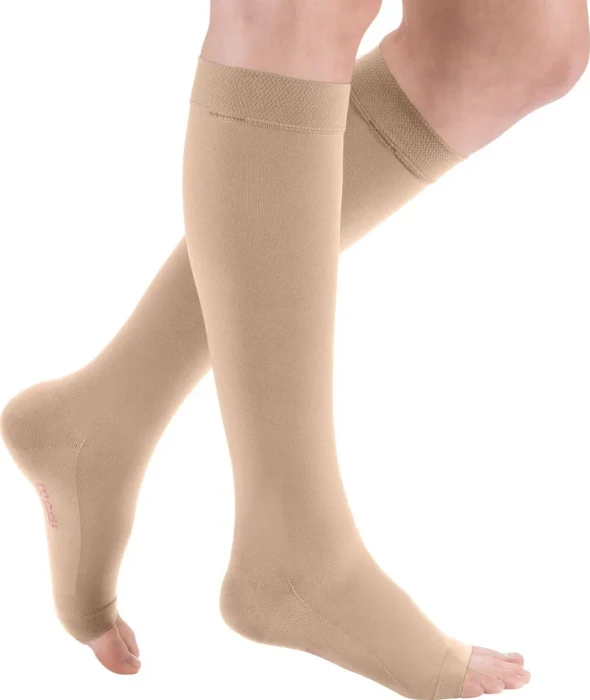 Medi Comfort CCL2 AD Kurz Größe II Kompressionsstrümpfe beige