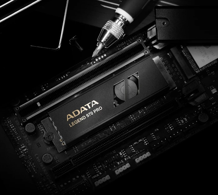 ADATA LEGEND 970 PRO 2TB, M.2 2280 / M-Key / PCIe 5.0 x4, Kühlkörper