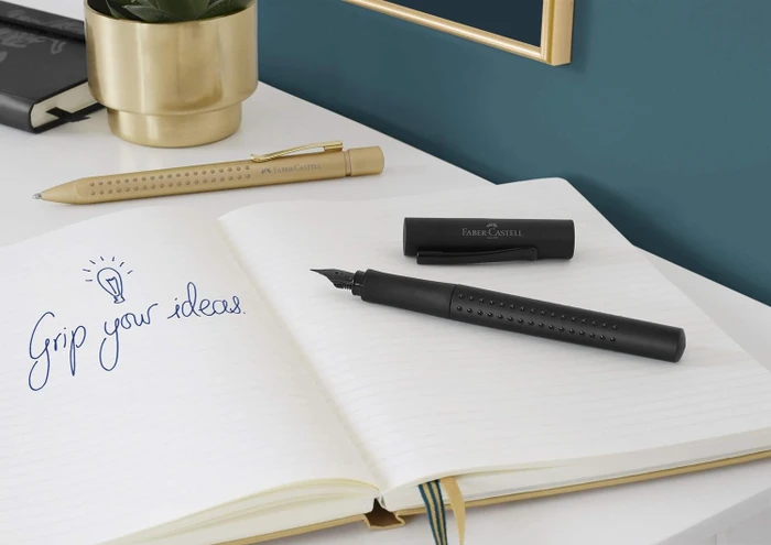 Faber-Castell Füller Grip Edition all black, rechte Hand/linke Hand, mittel