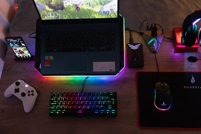 Verbatim SureFire KingPin X1 60% Gaming Keyboard, LEDs RGB, schwarz, USB, US