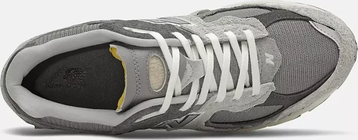 New Balance 2002R Protection Pack rain cloud/magnet (Herren)