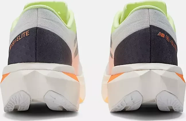 New Balance FuelCell SuperComp Elite v4 white/bleached lime glo/hot mango (Herren)