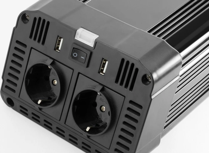 Technaxx Wechselrichter 1200W TE16