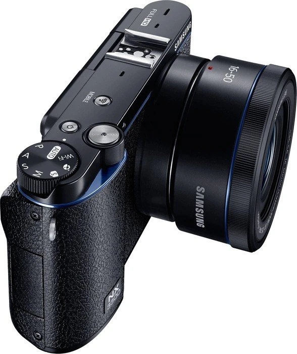 Samsung NX3300 schwarz mit Objektiv NX 16-50mm 3.5-5.6 ED PZ OIS i-Function