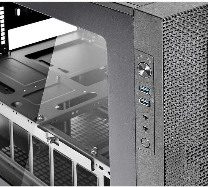 Thermaltake Core X2, Acrylfenster