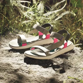 adidas Terrex Hydroterra Light Sandale sesame/core black/real magenta