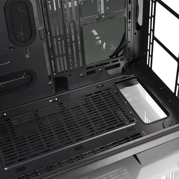 Thermaltake View 71 TG RGB, Glasfenster