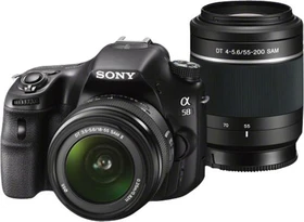 Sony Alpha 58 mit Objektiv 18-55mm 3.5-5.6 DT SAM und 55-200mm 4.0-5.6 DT SAM