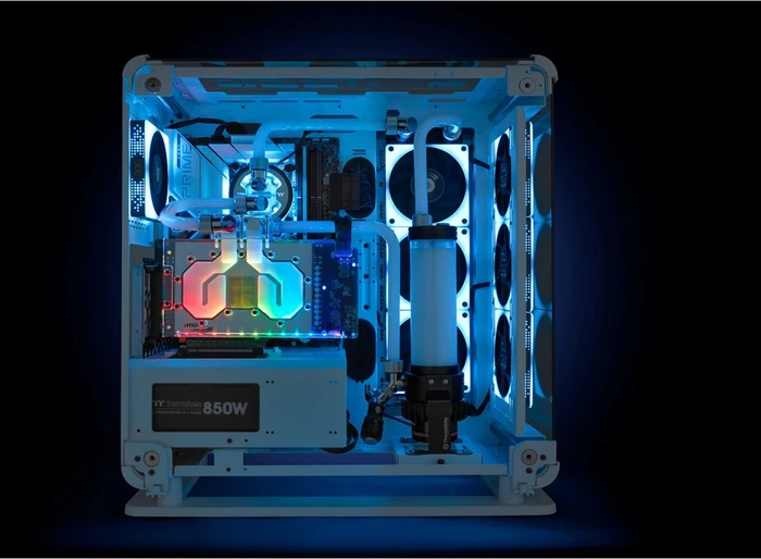 Thermaltake Pacific V-RTX 4080 Plus MSI Gaming X TRIO & SUPRIM X GPU Block mit Backplate