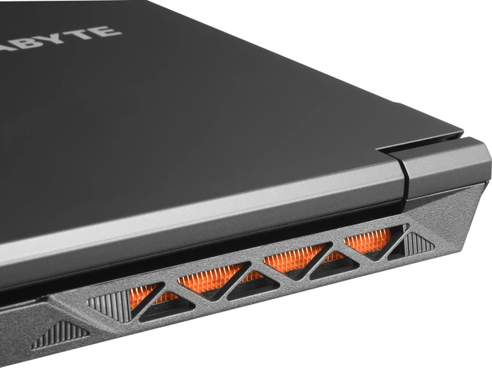 GIGABYTE G7, Core i5-12500H, 16GB RAM, 1TB SSD, GeForce RTX 3060, DE