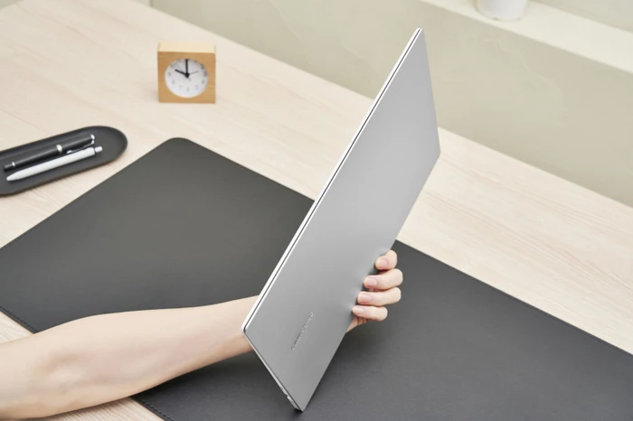 Samsung Galaxy Book Pro 15, Mystic Silver, Core i7-1165G7, 16GB RAM, 512GB SSD, DE