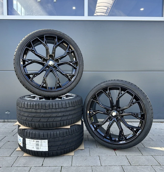 FF Wheels FF02 8.0x18 5/112 ET35 (verschiedene Farben)
