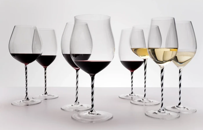 Riedel Fatto A Mano Burgunder Grand Cru - Schwarz & Weiß