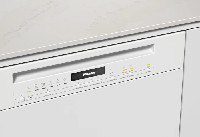 Miele G 7210 SCi brillantweiß