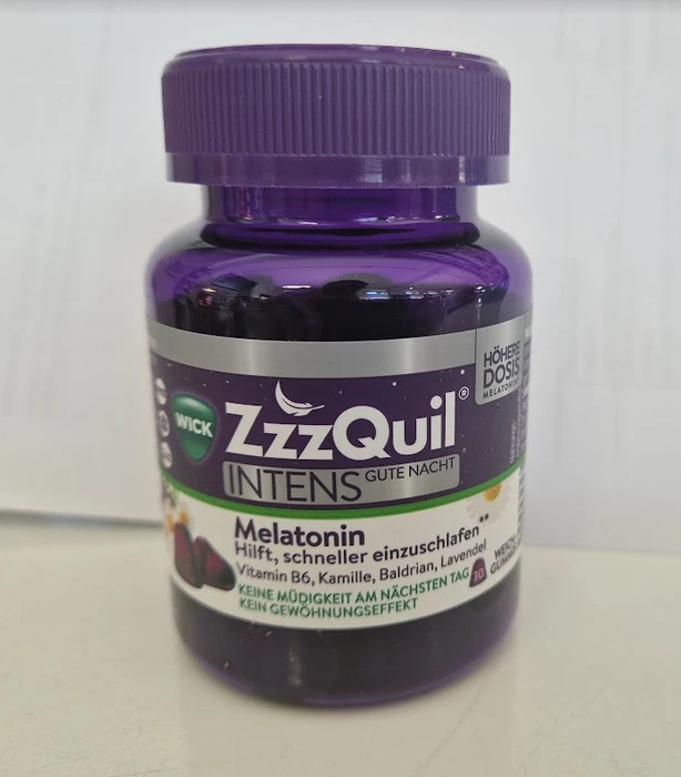 WICK ZzzQuil Gute Nacht Intens mit Melatonin Gummies