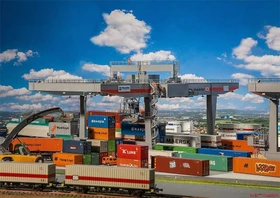 Faller Containerbrücke