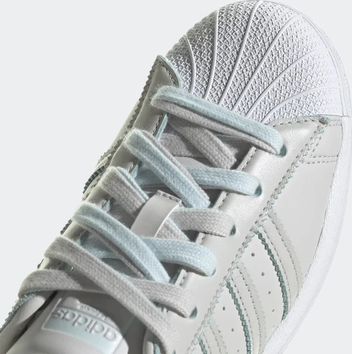 adidas Superstar grey one/almost blue/gold metallic (Damen)