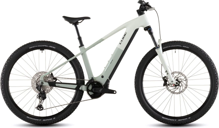 Cube Reaction Hybrid Pro 800 Modell 2026