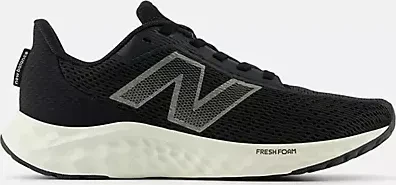 New Balance Fresh Foam Arishi v4 black/phantom/dark silver metallic (Damen)