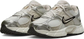 Nike V5 RNR summit white/sail/black/light orewood brown (Damen)