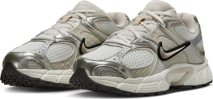 Nike V5 RNR summit white/sail/black/light orewood brown (Damen)