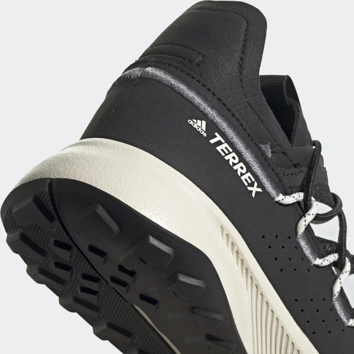 adidas Terrex Voyager 21 Travel core black/chalk white/grey five (Damen)