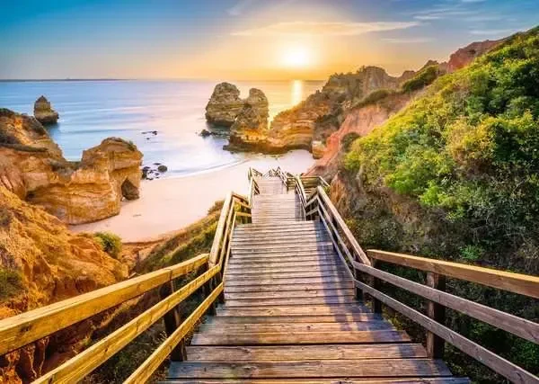 Ravensburger Beautiful Walkways Holztreppe zum Praio do Camillo