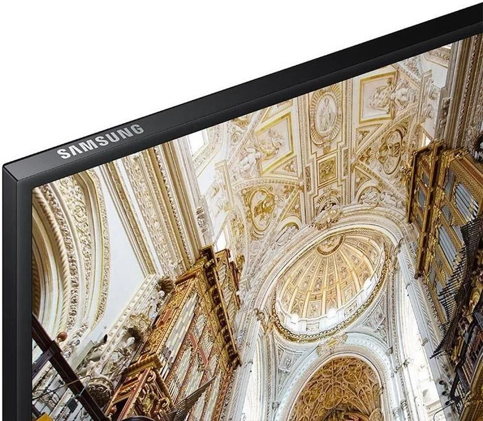 Samsung QM85N, 85"