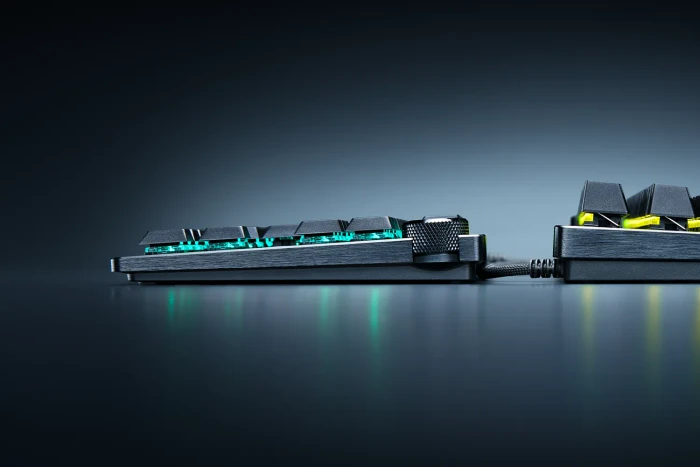 Razer Huntsman V3 Pro Low-profile Tenkeyless 8KHz, schwarz, LEDs RGB, Razer Low-Profile Analog Optical Switch, USB, DE