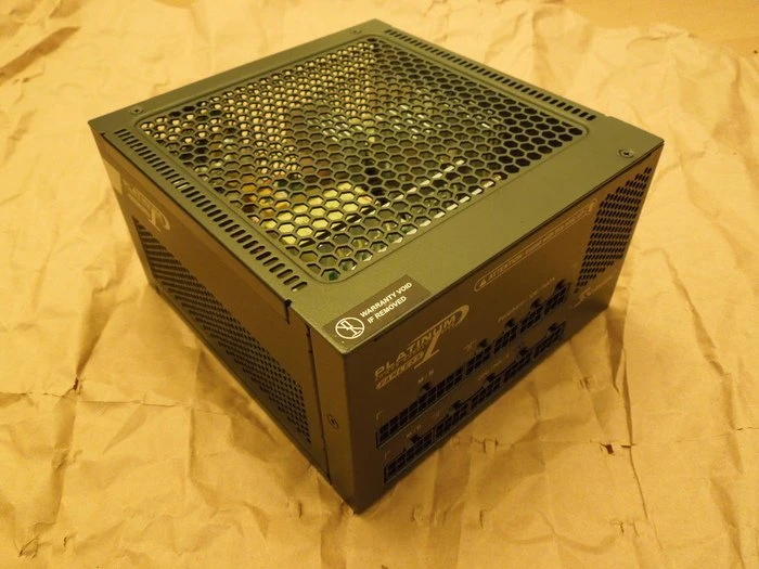 Seasonic Platinum Series Fanless 400W, ATX 2.3