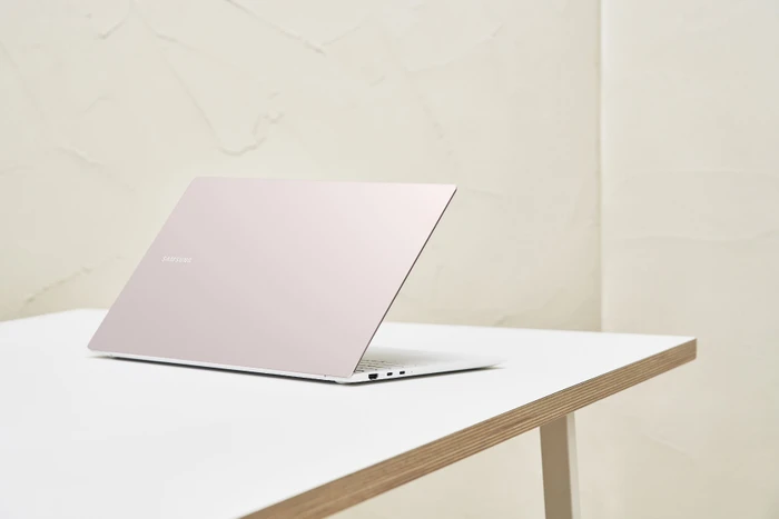 Samsung Galaxy Book Pro 15, Mystic Pink Gold, Core i7-1165G7, 16GB RAM, 1TB SSD, DE