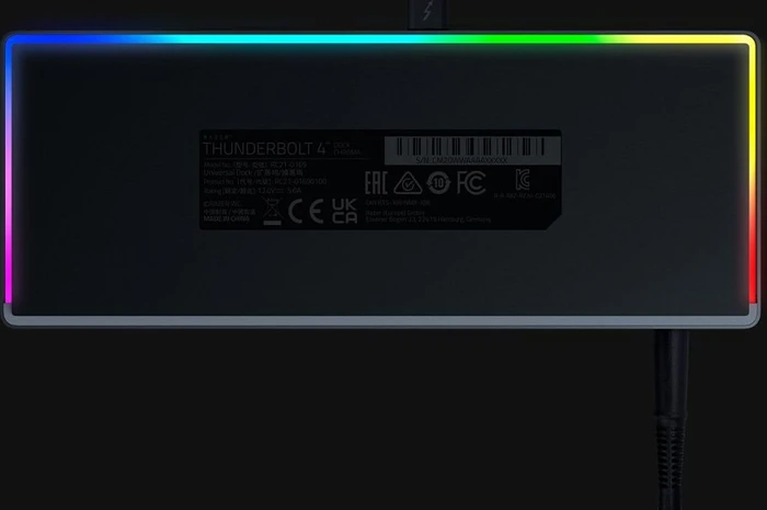 Razer Thunderbolt 4 Dock Chroma, schwarz, UK, Thunderbolt 4 [Buchse]