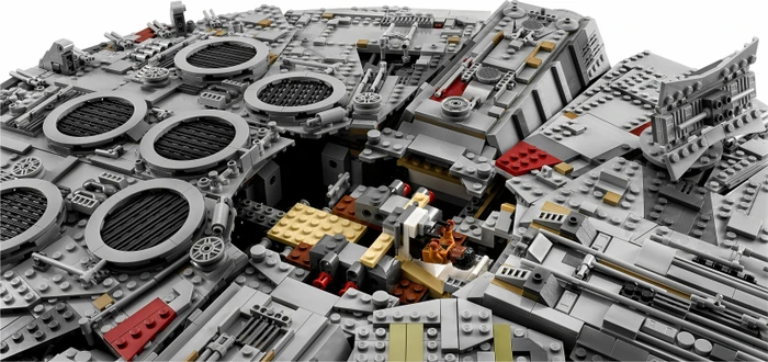 LEGO Star Wars Ultimate Collector Series - Millennium Falcon