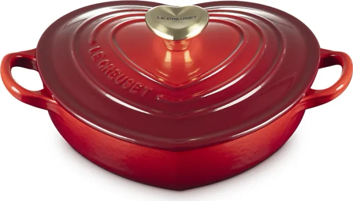 Le Creuset Gusseisen Herzbräter mit Herzknopf 1l kirschrot